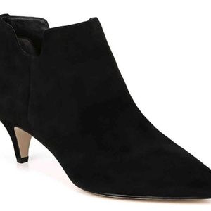 NWOB :: Sam Edelman Black Suede Booties